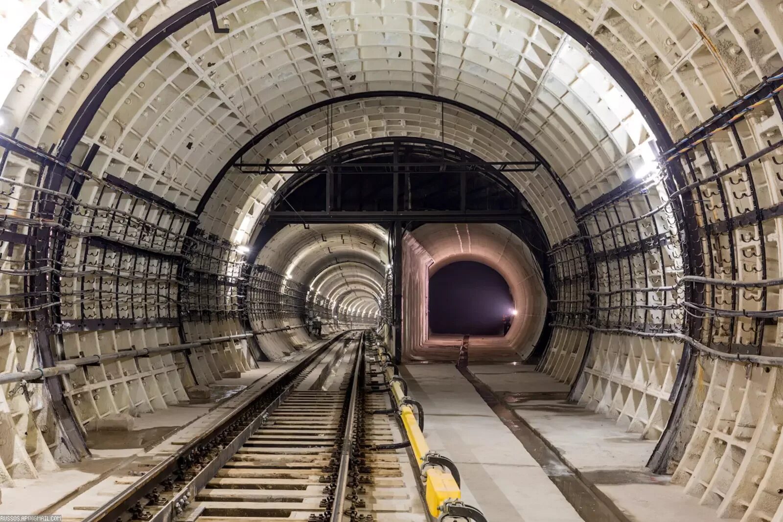 Станция Шелепиха БКЛ. Станция Шелепиха Московского метрополитена. Кольцевая линия метро Москвы. БКЛ метро внутри. Кольцевая линия пекин