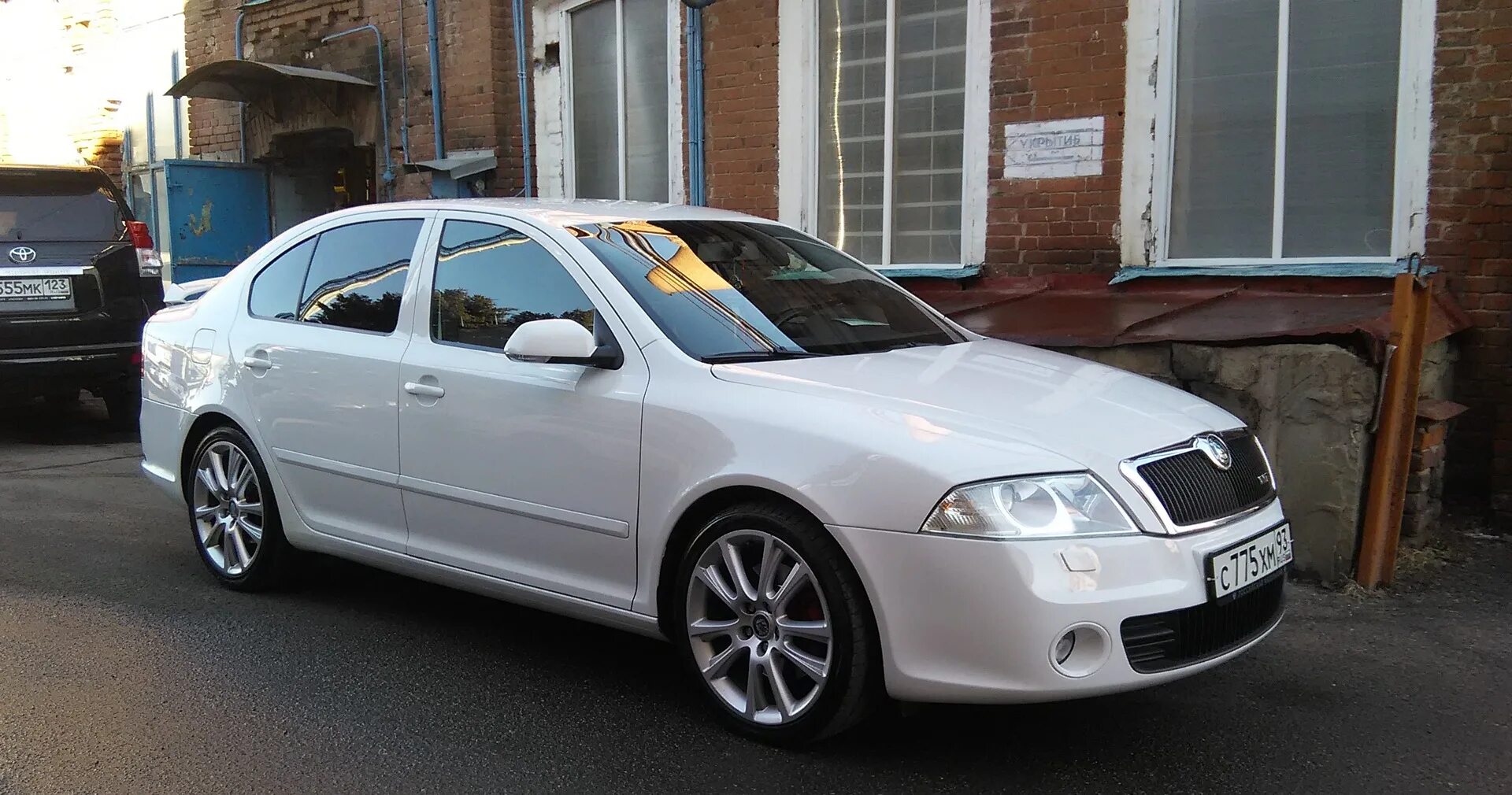 Skoda Octavia RS 2008. Skoda Octavia a5 RS белая. Octavia a5 2007. Skoda a5 RS 2007. Шкода а5 2008 года