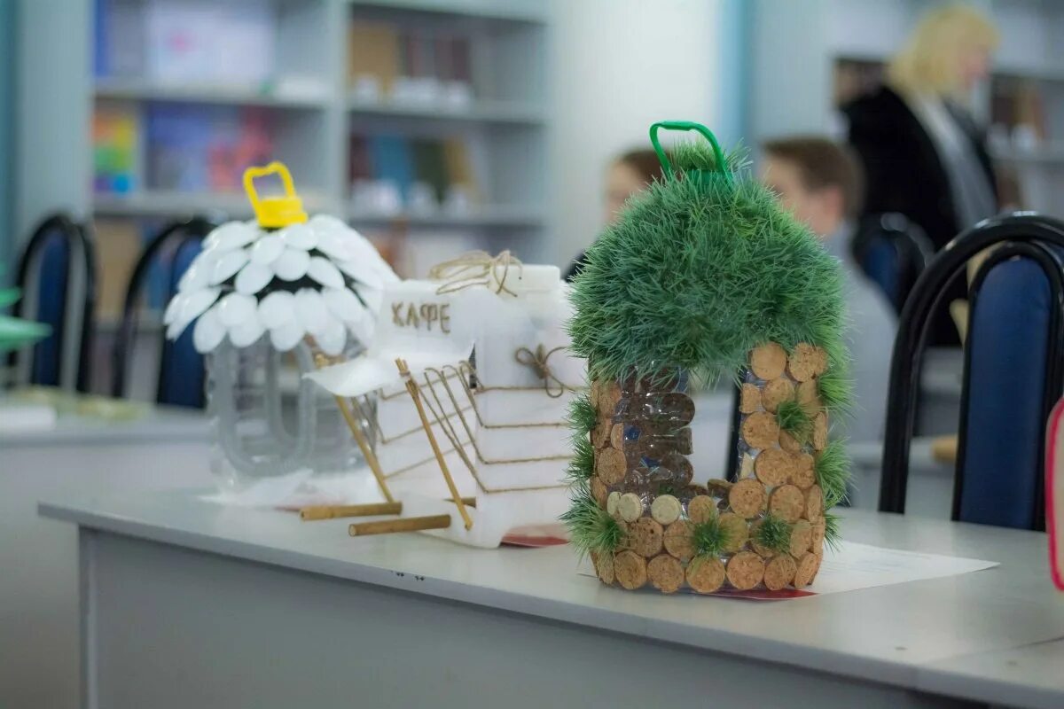 Экоподелки из вторсырья на конкурс. Поделки из вторсырья. конкурс поделок из вторичного сырья. конкурс поделок из вторсырья.