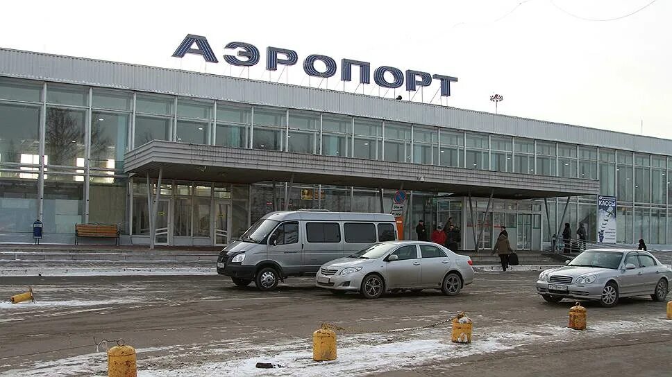 Автобус пермь аэропорт автовокзал. Аэропорт Пермь большое Савино старый терминал. Аэропорт Пермь старое здание. Аэропорт Соликамск. Аэропорт Березники.