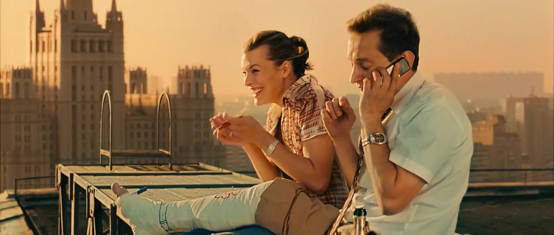 Выкрутасы 2010. Йовович ургант выкрутасы. Милла йовович и хабенский. Выкрутасы 2010. Выкрутасы 2010.