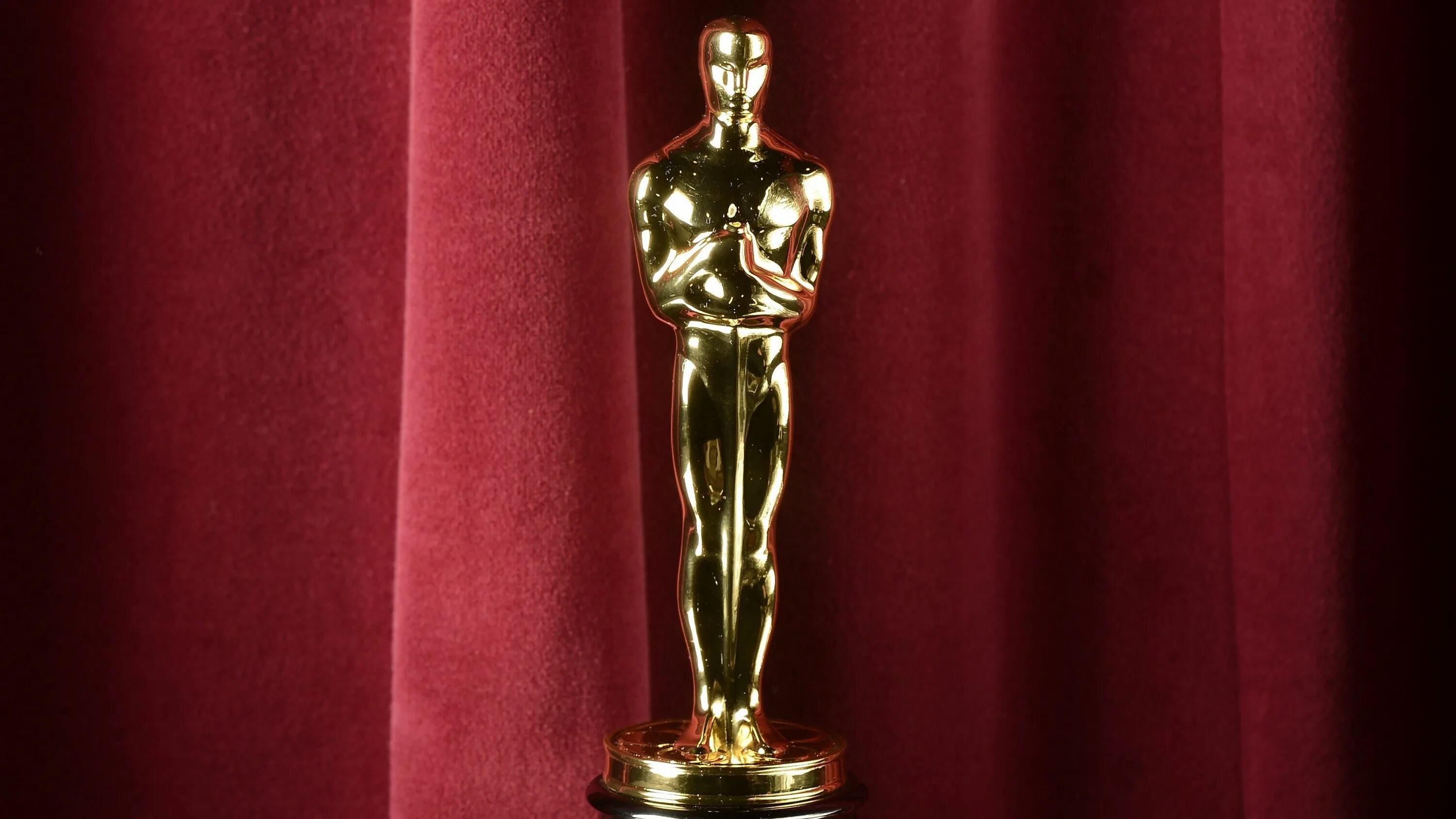 Оскар (кинопремия). Статуэтка американской киноакадемии "Оскар. Кинопремия Оскар статуэтка. Оскар (кинопремия, 2023).