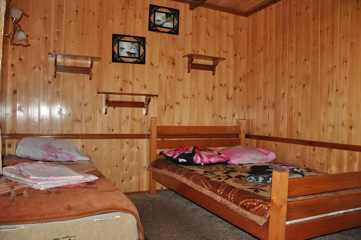 Всегда рядом андреевка. Андреевская база отдыха. домики в андреевке океан. база океан андреевка семейный номер.