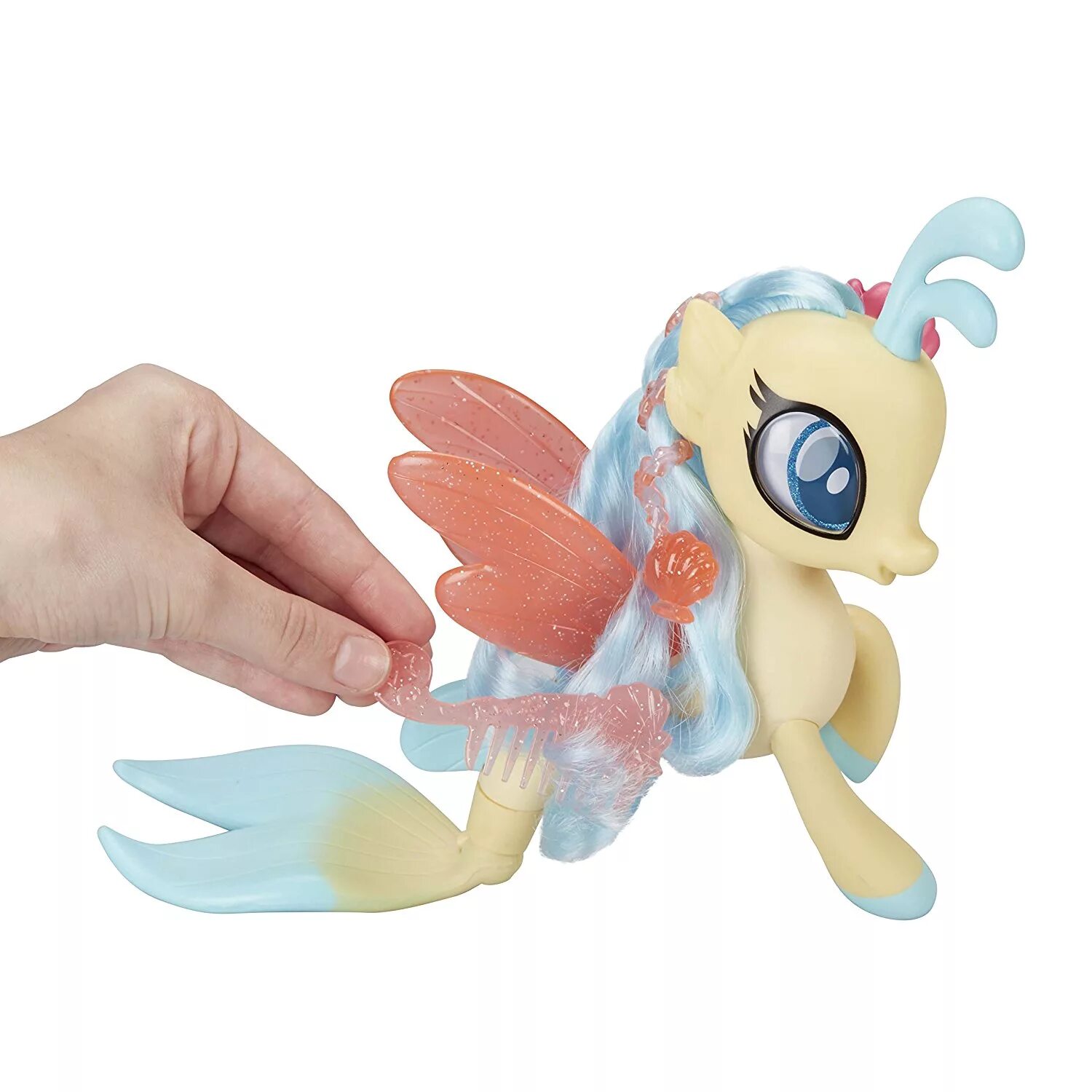 Новые игрушки литл пони. My little Pony Princess Skystar. Hasbro my little Pony c0683 пони-модница мерцание. Hasbro c0677. Игровой набор Hasbro принцесса Скайстар c1835.