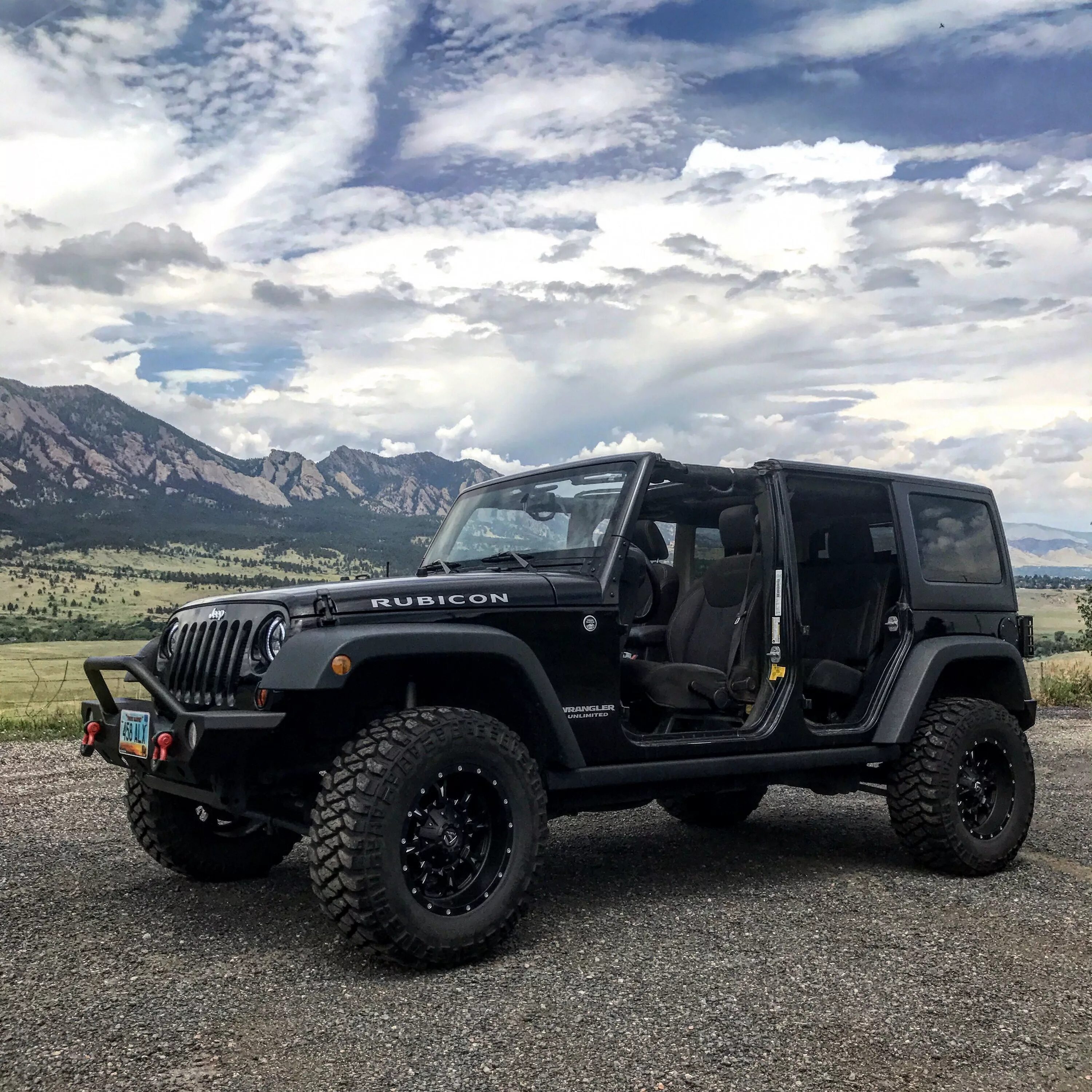 Альфа рубикон. Jeep Wrangler Rubicon. Jeep Wrangler Rubicon Black. Jeep Wrangler Rubicon черный. Jeep Wrangler Rubicon 2020 Black.