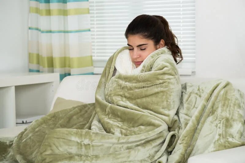 Which is covered with a. Женщина в пледе. покрывала у женщин. одеяло ман. covered with a blanket.