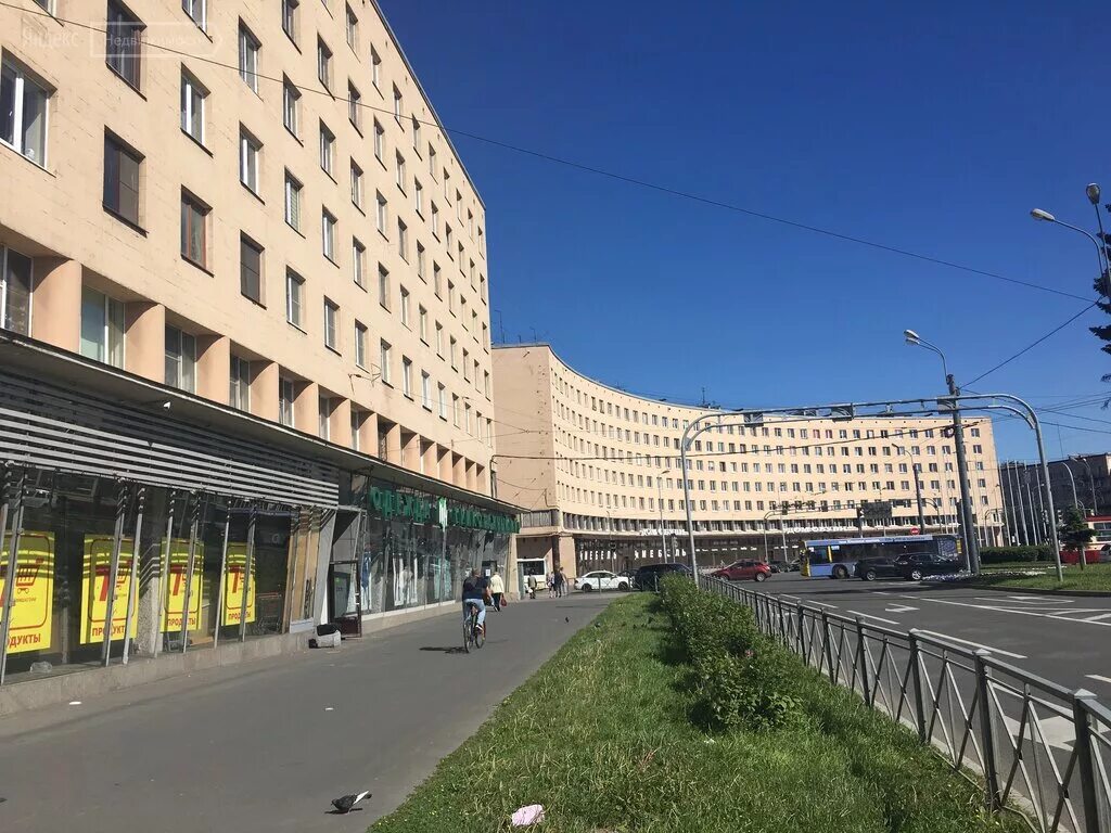Красногвардейская площадь 1. Красногвардейская площадь 1. Красногвардейская площадь 1. Красногвардейская площадь 3е парковка. Красногвардейская площадь 4.