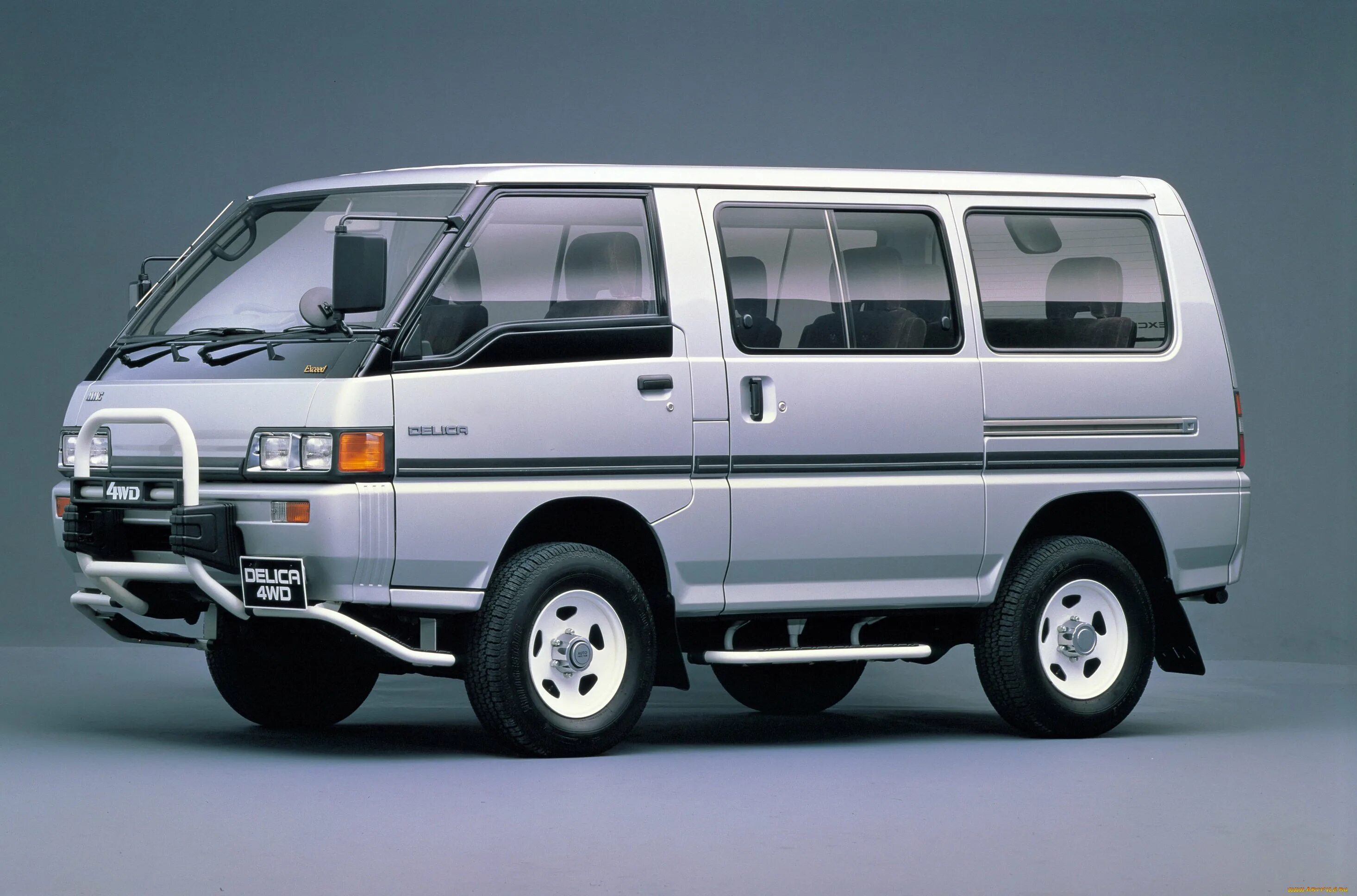 Митсубиси 4х4 купить. Mitsubishi Delica 4wd. Mitsubishi Delica 4. Mitsubishi Delica 4x4 2000. Mitsubishi Delica 200.