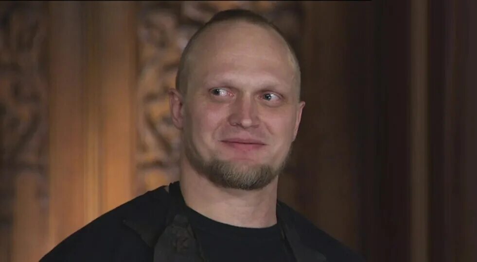 Умершие с битвы экстрасенсов список. Александр беляков битва экстрасенсов. виталий битва экстрасенсов 2025. битва экстрасенсов 2025. сергей белый битва экстрасенсов.