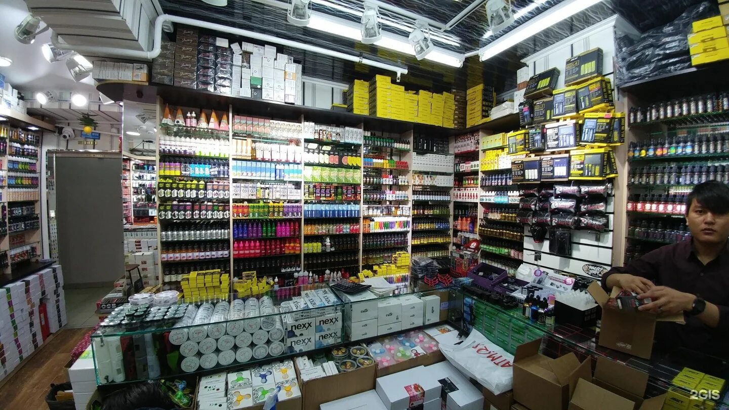 Магазин на севастопольской. Гостиница севастопольская рынок. Метро каховская гостиница севастополь рынок. Севастопольская тц севастополь. Севастопольская гостиница индийская лавка.