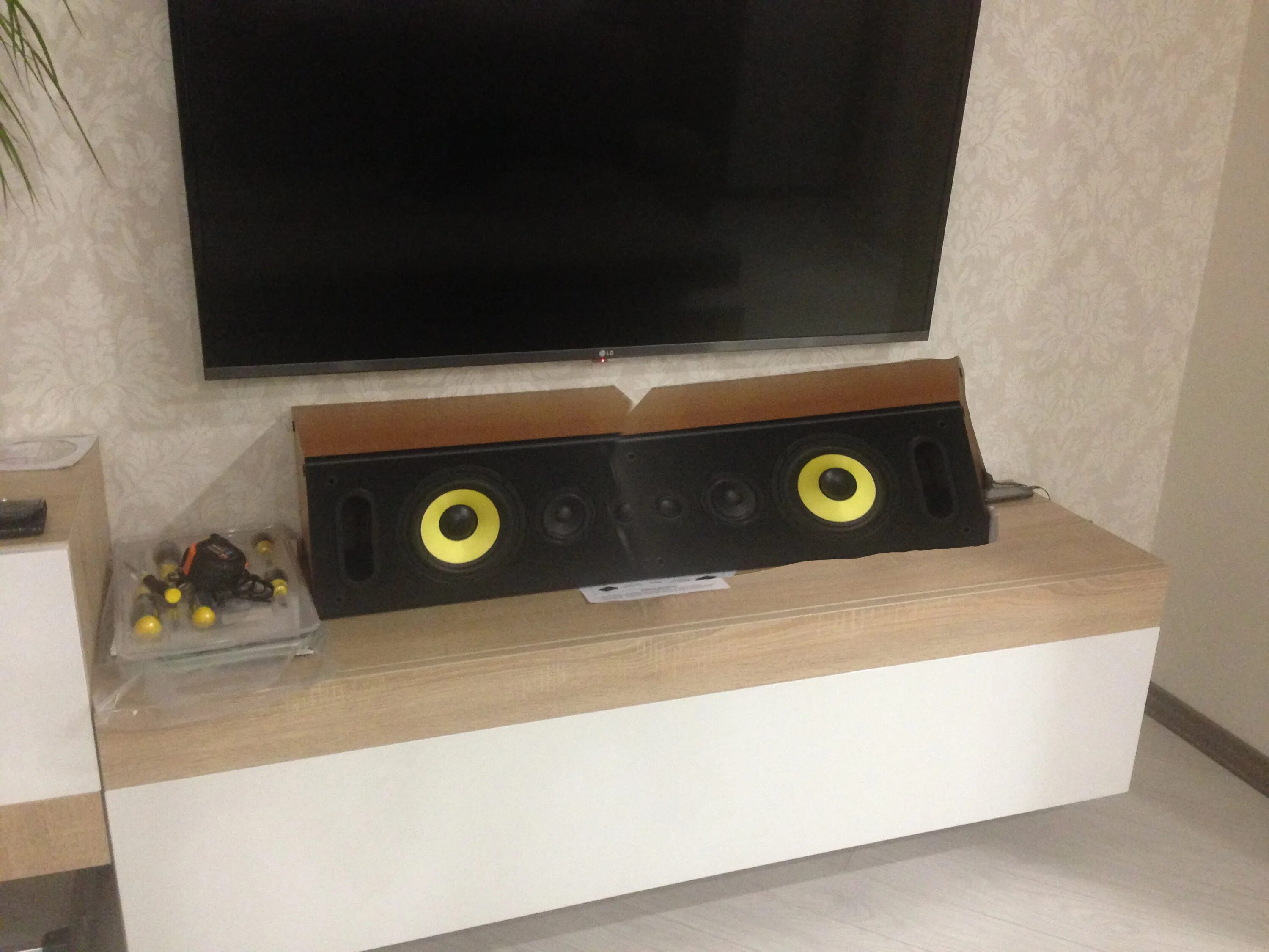 Jbl 250 саундбар. Саундбар tfn soundbar. Саундбар самоделка. Сделай саундбар громче. Сделай саундбар громче.