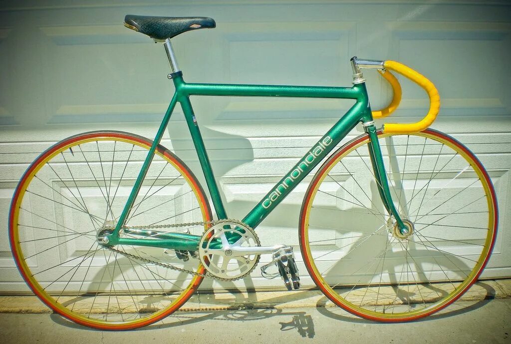 Велосипед 70. Винтажный шоссейный cannondale. шоссейный велосипед cannondale capo 2. шоссейный велосипед cannondale capo 1. гоночный велосипед 90х.