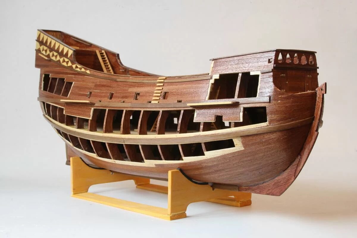 Деревянный корабль купить. Галеон Сан Джованни Батиста шпангоуты. Деревянные корабли модели Галеон. Парусный корабль Галеон из дерева. Галеон набор шпангоутов.