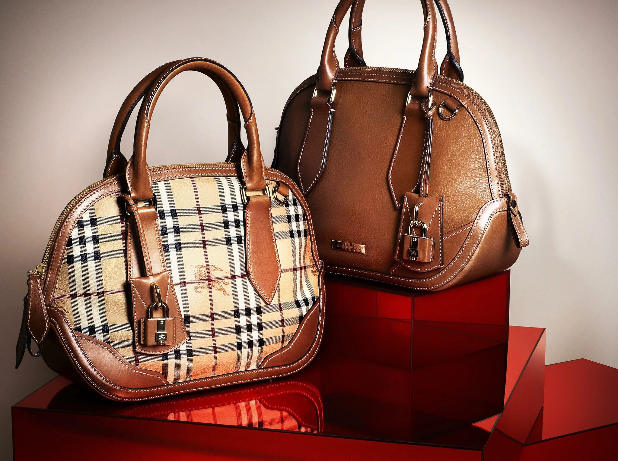 Collection bags. Burberry сумки 2014. Сумка Burberry коллекции 2014. Burberry Bags 2013. Берберри 2013 коллекция Burberry.