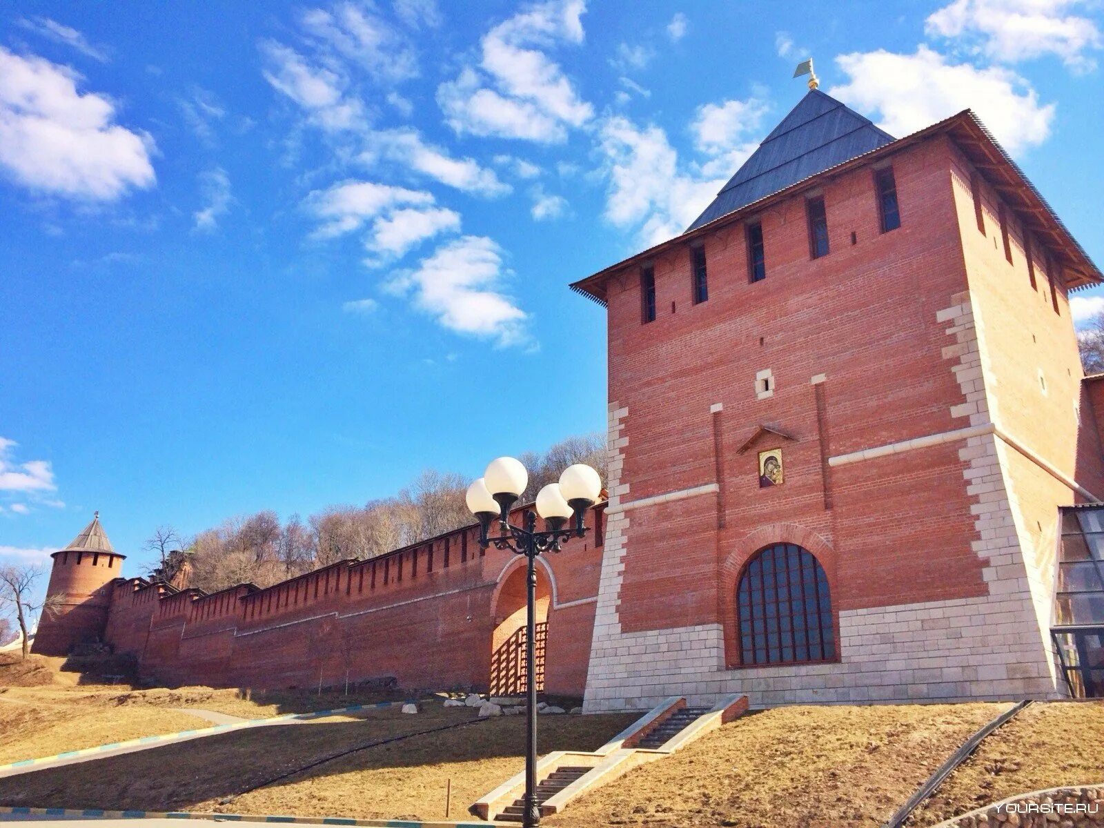 Зачатевскаябашня Нижегородского Кремля. Затачьевская башняя Нижегоодского Кремля. Зачатьевская башня Нижний Новгород. Кремль Нижний Новгород Зачатьевская башня.