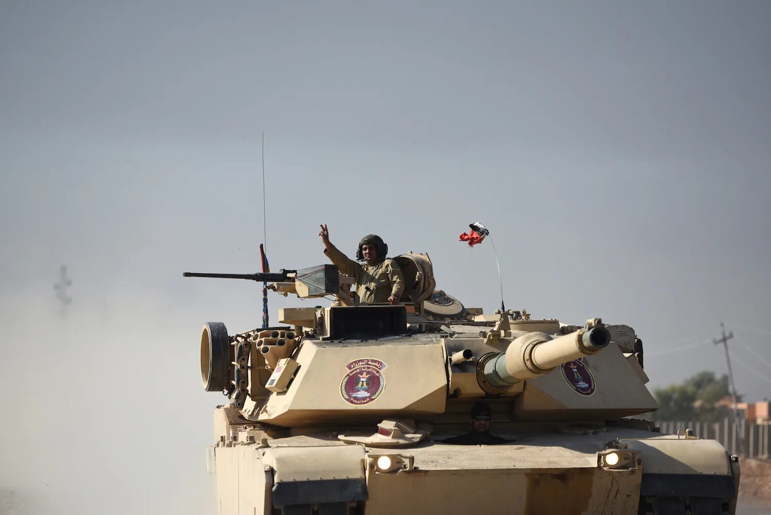 Танк абрамс. Подбитый танк м1 абрамс. Захват абрамса. Захват абрамса. Танк абрамс в ираке.