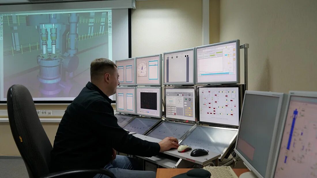 Оператор атомной электростанции