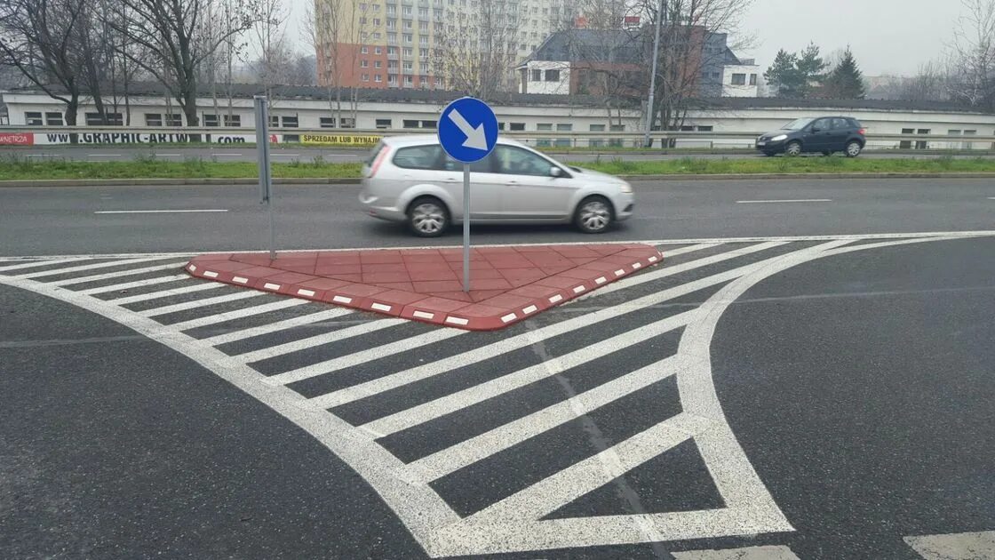 Островок безопасности на парковке. Островок безопасности на парковке. Шлагбаум для паркинга. Островок парковки. Островок парковки.