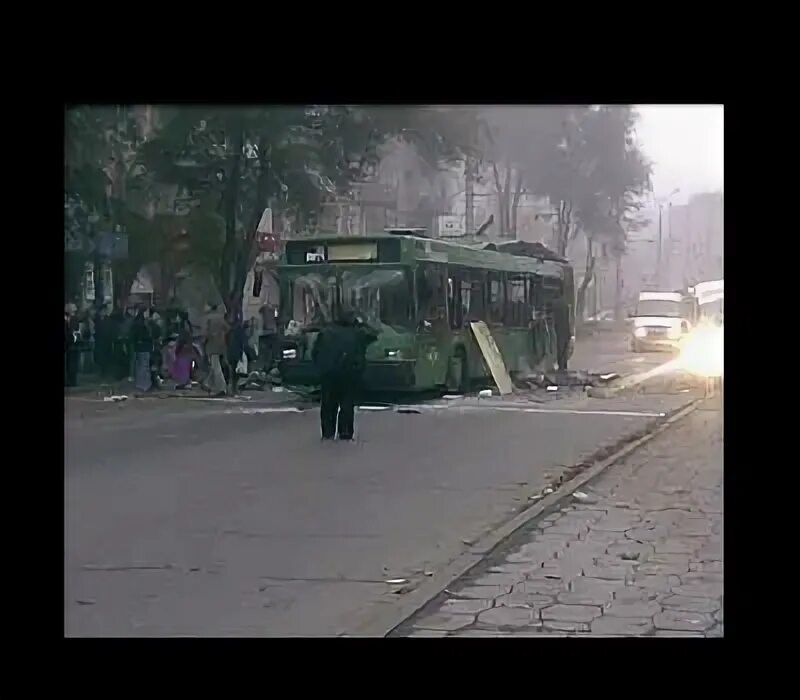 Взрыв автобуса в Тольятти 31.10.2007. 31 Октября 2007 года в Тольятти взрыв автобуса. 31 Октября автобус Тольятти. Теракт в Тольятти автобус. Взрыв автобуса в тольятти