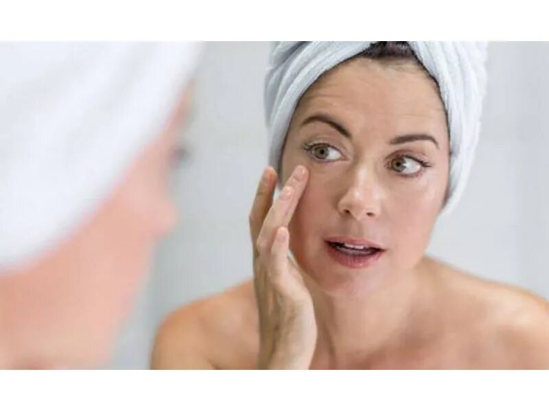 Кожа взрослой женщины. Ботокс инъекции. Процедуры после 40. Топ процедур для лица 2024 не аппаратные. Женщина косметология.