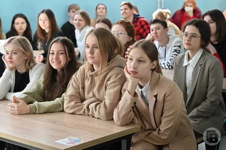 Образование 38. Студенты в вузе. Студенты Волгограда. Топовые вузы. Студенты фото.