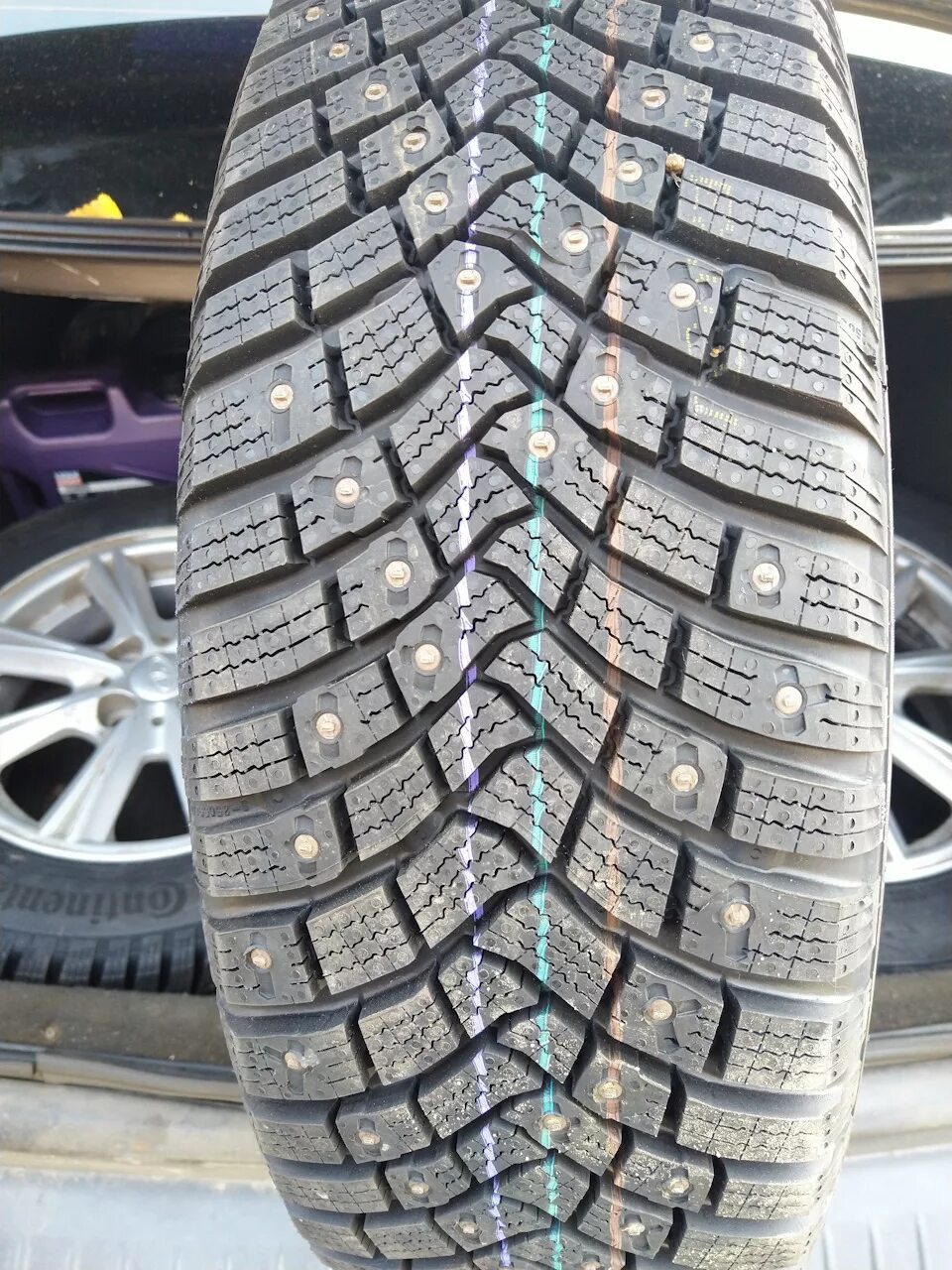 Континенталь 215/60/17 t 96 ice contact 3 ta. Continental contiicecontact 3. Continental ta. Continental icecontact 3. Continental icecontact 3.