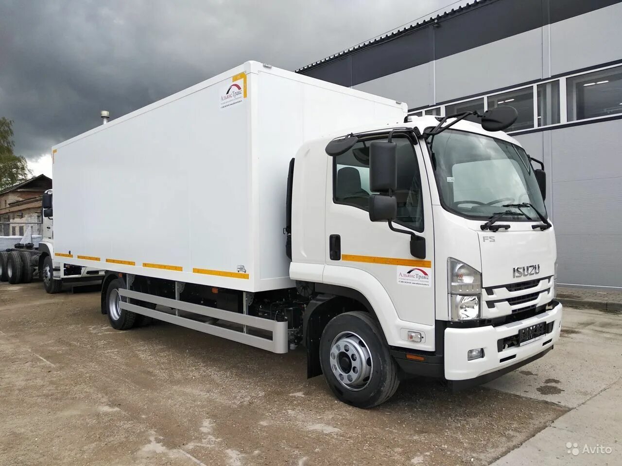Isuzu изотермический. Isuzu fsr34 изотермический фургон. isuzu грузовик лизинг в москве для снг. исузу 103 ташкент. fsr.
