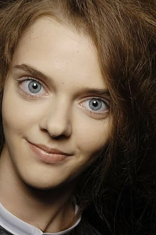 Мария оз модель. Огромные глаза у девушки. Портрет девушки. Выпуклые глаза. Девушки с выпуклыми глазами.