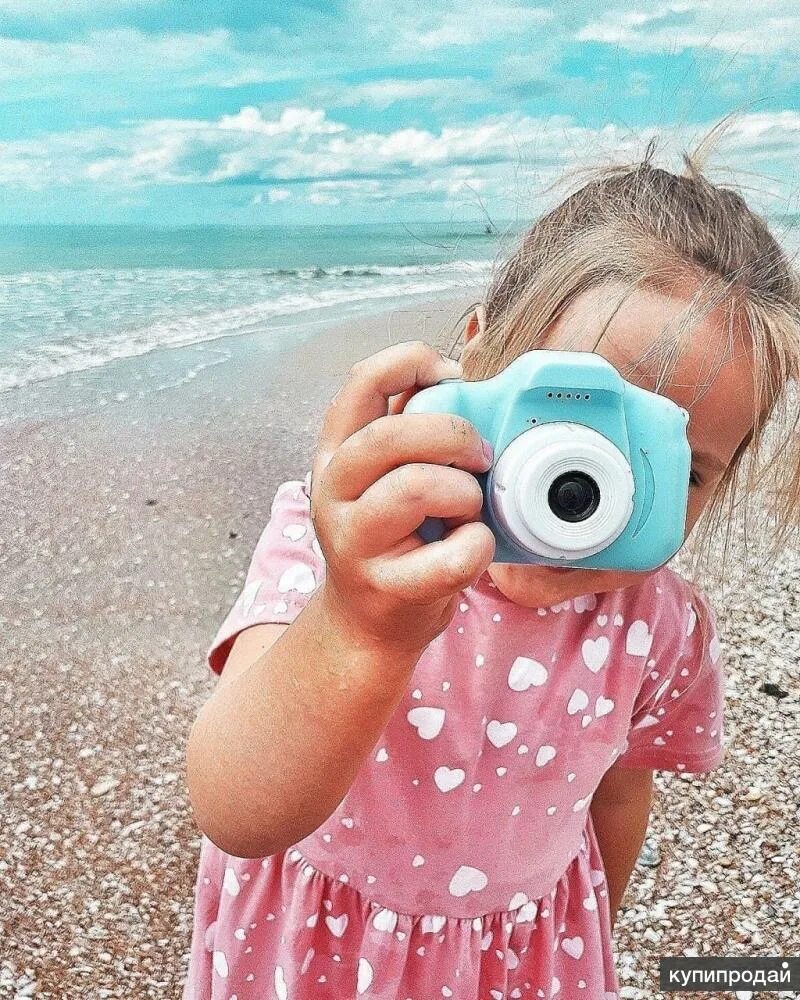 Цифровой детский фотоаппарат (камера 3мп). Ребенок с фотиком. Фотографии с детских фотоаппаратов. Ребенок фотографирует. Мальчик с фотоаппаратом.