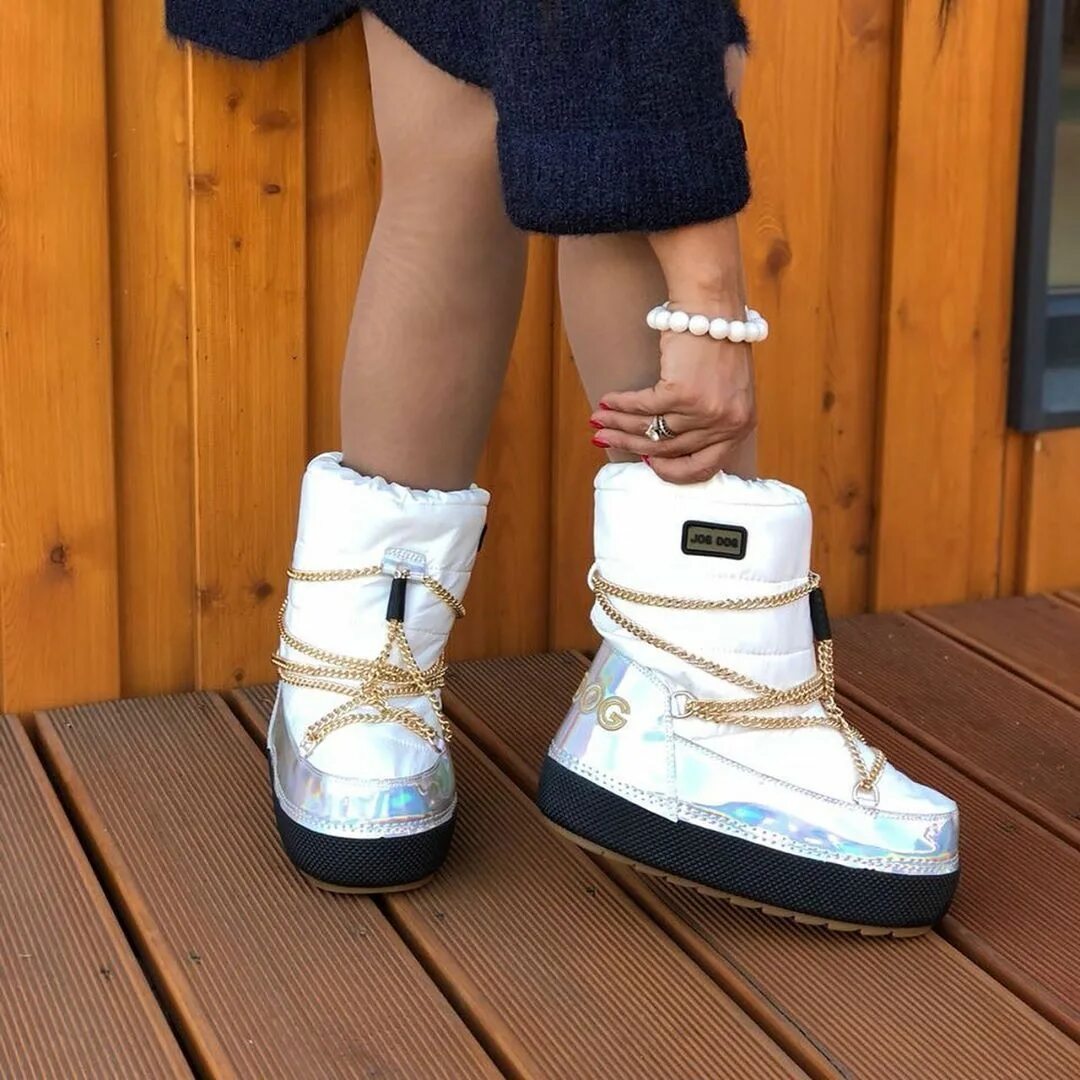 Jimmy choo луноходы. Луноходы moon boot спортмастер. Кроссовки баленсиага луноходы. Balenciaga луноходы. Кроссовки баленсиага луноходы.