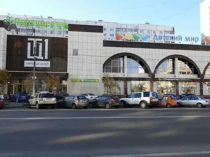 Космонавтов 12а