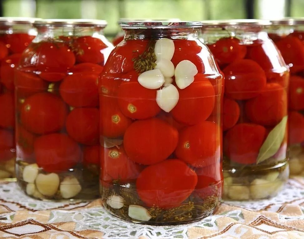 Солим на зиму. Pomidori marinad. консервирование помидоров на зиму очень вкусные. консервированные помидоры. помидоры соленые.