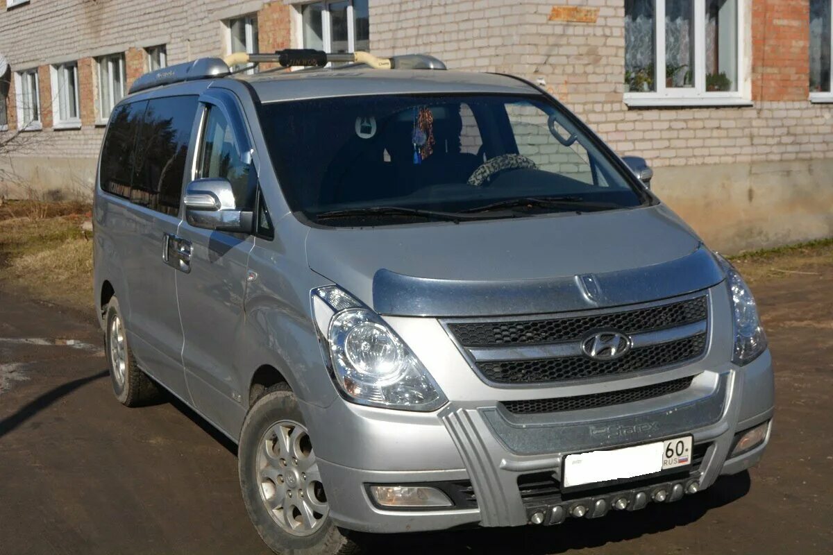 Hyundai h1 starex 2011 микроавтобус. Hyundai grand starex 2008. Hyundai grand starex 2008 года. Hyundai grand starex 2008. хендай гранд старекс 2008 года дизель.