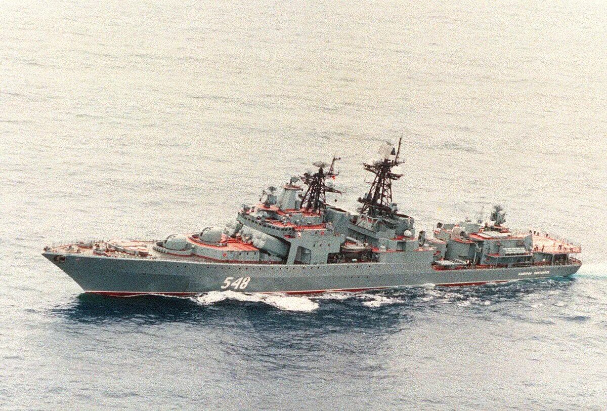 Большой противолодочный корабль проекта 1155. Большие противолодочные корабли проекта 1155. Бпк 1155. 1155 противолодочный корабль. Бпк трибуц 1155.