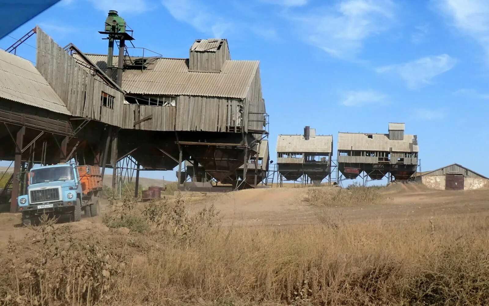 и чапаева. колхоз дружба народов крым. ташкентская область колхоз димитрова. 1938 председатель колхоза коломенское. 3 рубля колхоз октябрь.