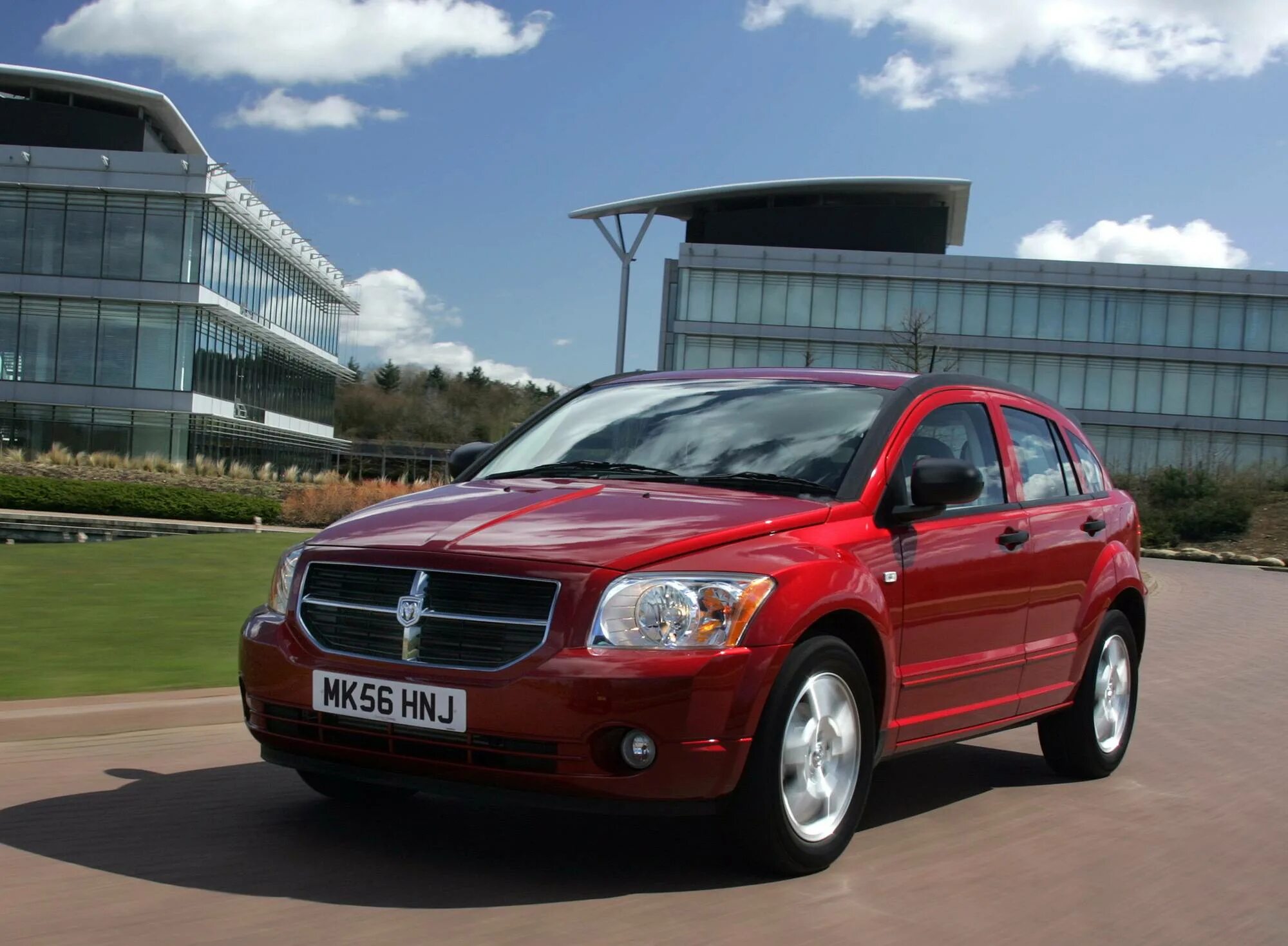 Dodge caliber 2.0. Dodge Caliber (2006-2011). Dodge Caliber 2006. Додж Калибер 2. Додж Калибер 2006.