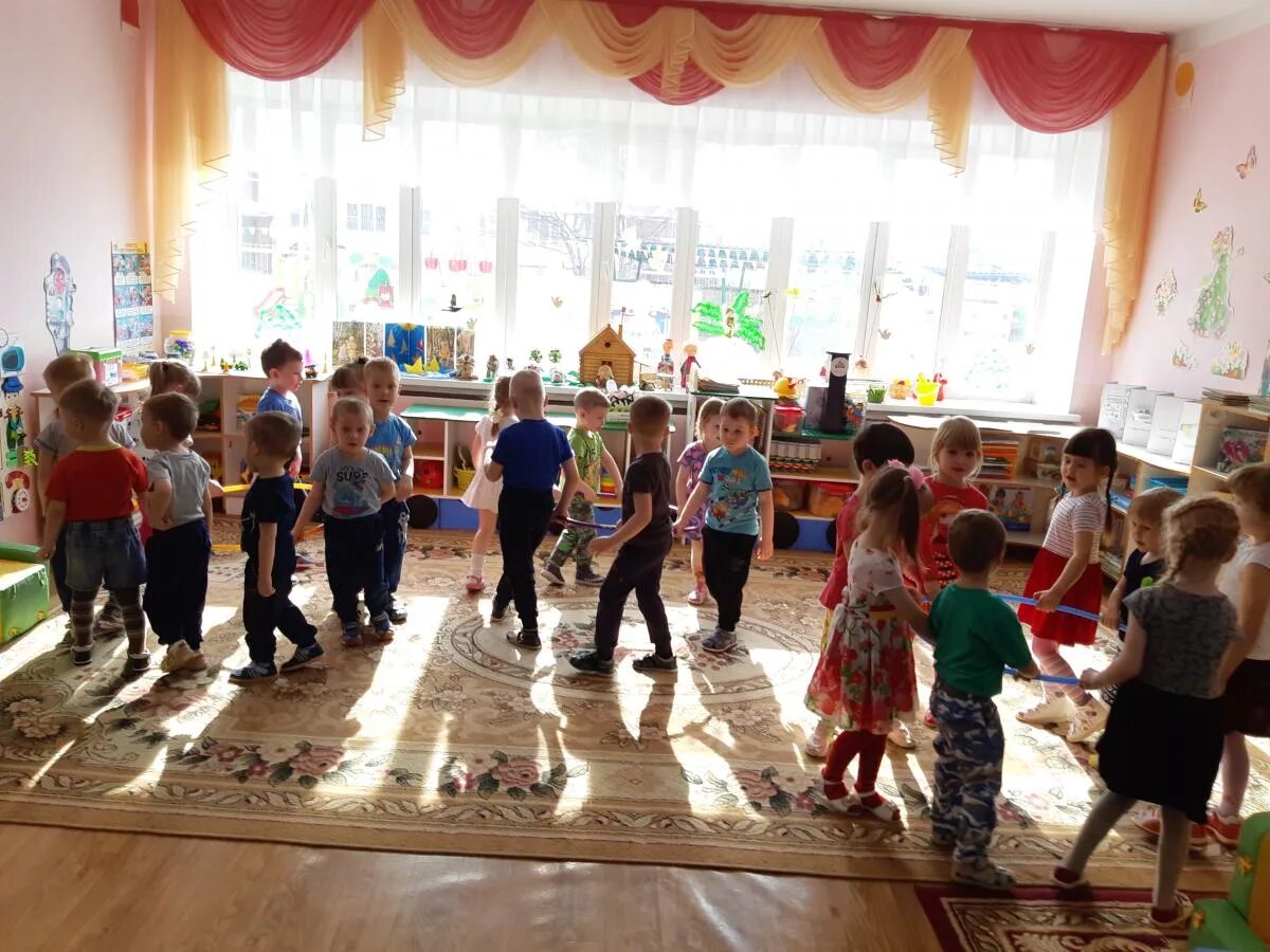 воробушки и кот лепка 2 младшая группа комарова. подвижная игра воробушки и кот. воробушки и кот младшая группа. подвижная игра воробушки и кот. воробушки и автомобиль подвижная игра.