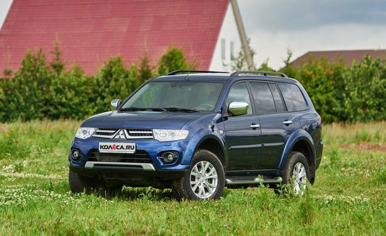 Mitsubishi pajero sport 2012. Mitsubishi Pajero Sport 2010. Mitsubishi Pajero Sport 2. Mitsubishi Pajero Sport (2012-2013).