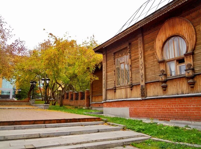 Литературный квартал екатеринбург. Литературный квартал екатеринбург. Музей литературного квартала екатеринбург. Литературный парк екатеринбург. Литературный сквер екатеринбург.