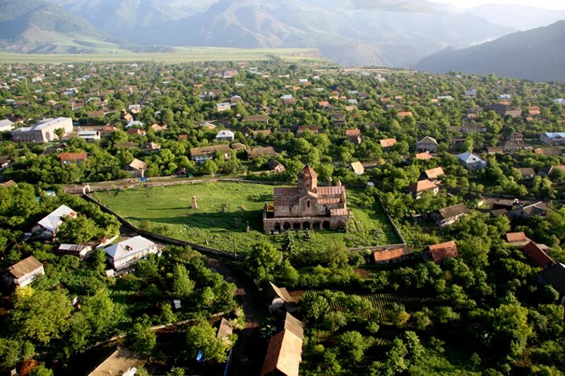 Ф сел. Село Одзун Армения. Одзун Лори Армения. Монастырь Одзун. Деревня Санаин Армения.