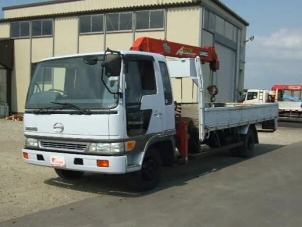 Борт 5 тонн. Хино рейнджер 1998. Hino Ranger 1998 года. Hino Ranger бортовой 5. Hino Ranger бортовой 5 тонн.