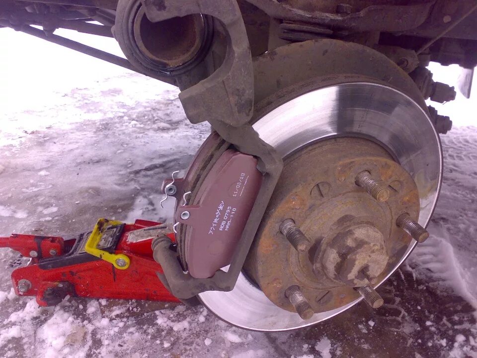 Соболь 2217-744 колодки передние. Передние тормозные диски соболь. Колодки передние соболь. Задние тормоза соболь 2217. Задние колодки соболь 4х4.