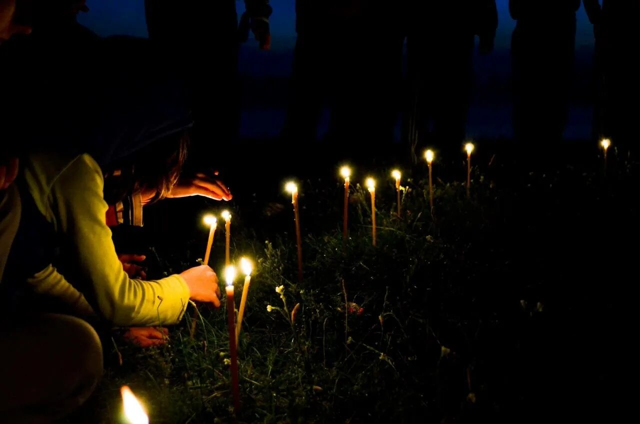 погостный приворот. магия на кладбище. погостный приворот. кладбищенский приворот. любовная магия приворот.