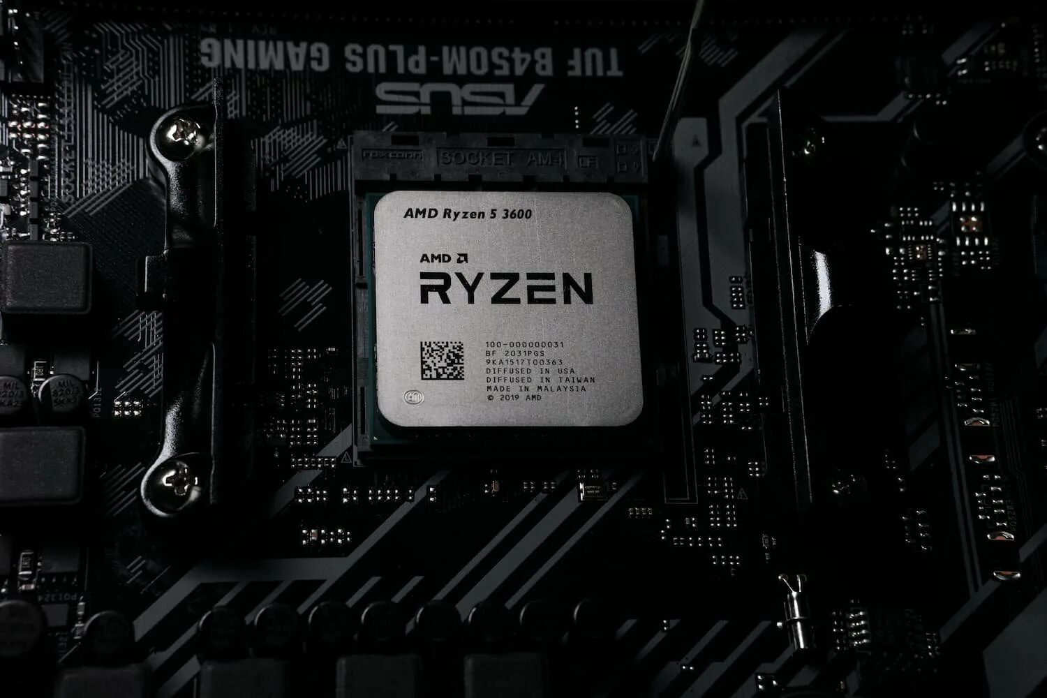 Amd cpu ftpm. Amd ryzen 5 3600. amd instinct mi250. процессор 5000g. amd ryzen 5 2600 новый.