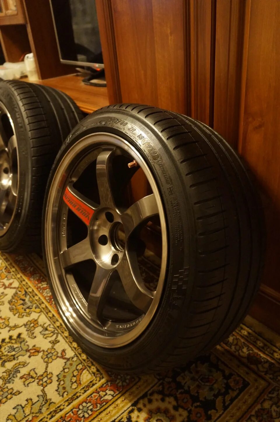 Бриджстоун потенза 001. Dunlop 245/40 r18 лето. 245 40r18. 245/40 r18 97y hankook k117 xl. Dunlop sport maxx rt 245/40 r18 лето.