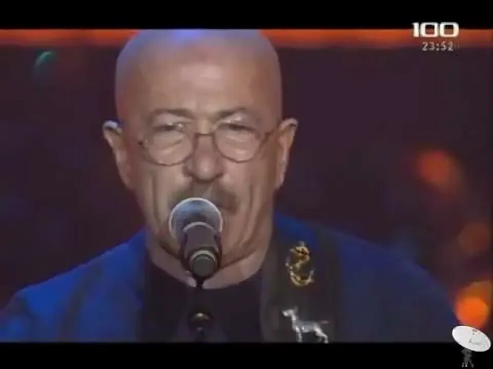 Прогулка по невскому розенбаум. Розенбаум на прогулке. розенбаум гуляет. песни розенбаума прогулки по невскому.