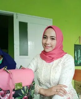 Bidan cantik