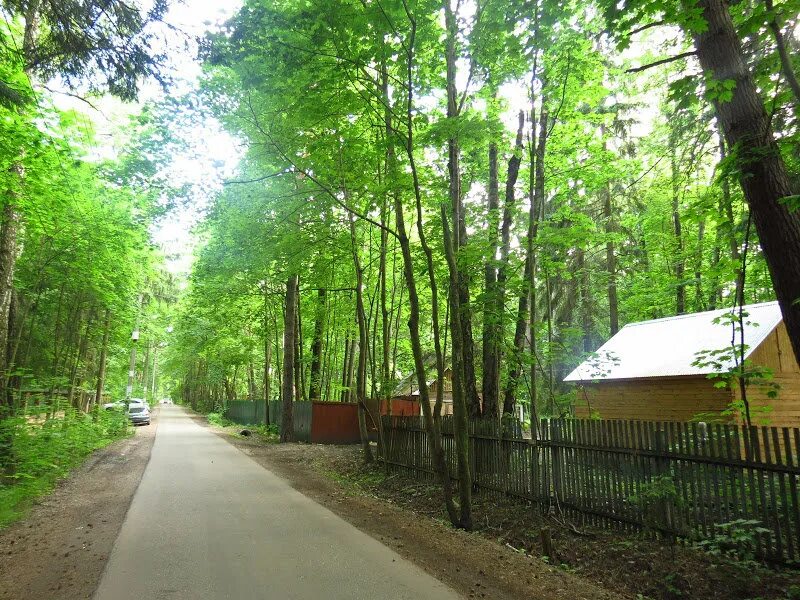 Минская переделкино. Развязка м 1 дорохово. Городок писателей переделкино. Дом булата окуджавы в переделкино. Поселок стольное переделкино.