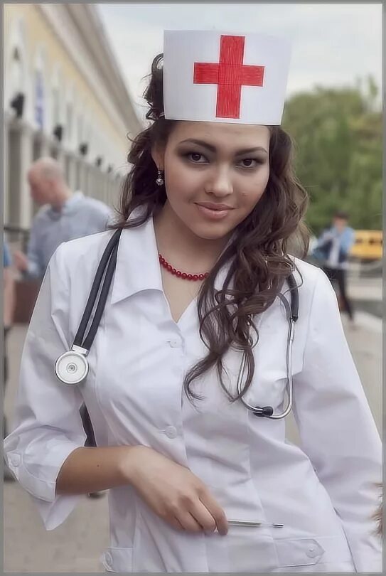 Женщина медик. Красивые девушки медики. Красивая девушка доктор. Медсестра. Полненькие медсестры