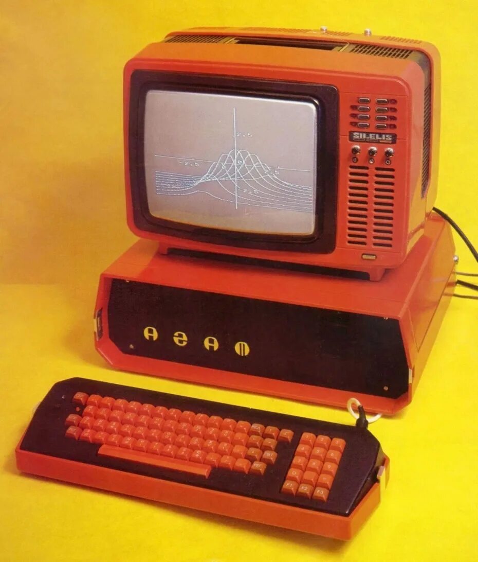 Как назывались первые компьютеры в ссср. IBM PC «ЕС-1840».. ПЭВМ агат-9. Агат2 компьютер СССР. Компьютер агат СССР.